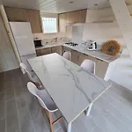 Maison Pleine De Charme Avec Grand Jacuzzi Prive Willa *