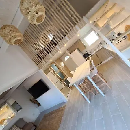 Maison Pleine De Charme Avec Grand Jacuzzi Prive * Агд